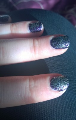 Sparkly nails